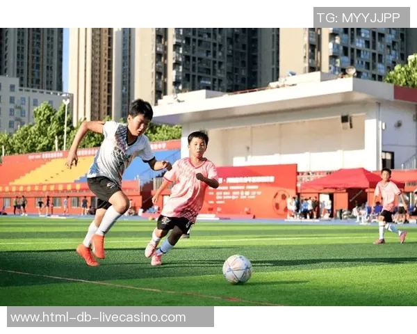 中国足球的魅力瞬间:展现绿茵场上的激情与梦想 中国足球的魅力瞬间:展现绿茵场上的激情与梦想